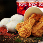 FAST gandeng keluarga Haji Isam lewat SFN untuk efisiensi pasokan ayam KFC di tengah boikot dan daya beli lemah. (Instagram.com. @kfcindonesia)