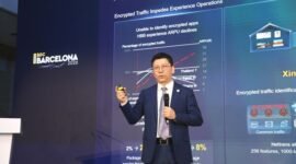 Steven Zhao, delivering a keynote speech titled "Moving Towards the All Intelligence Era, Net5.5G Leads Intelligent IP Innovation"