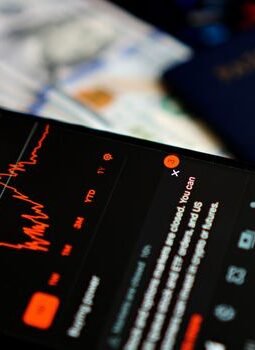 Musim Panen Dividen Tunai: Pesta Cuan di Tengah Gejolak Ekonomi
