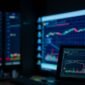 Ilustrasi grafik pasar saham dengan panah yang menunjukkan peningkatan, mencerminkan dampak positif buyback saham terhadap valuasi perusahaan dan kepercayaan investor.